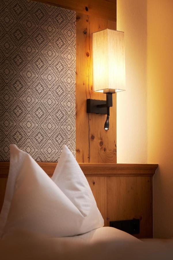 Auenhotel Tux Ngoại thất bức ảnh
