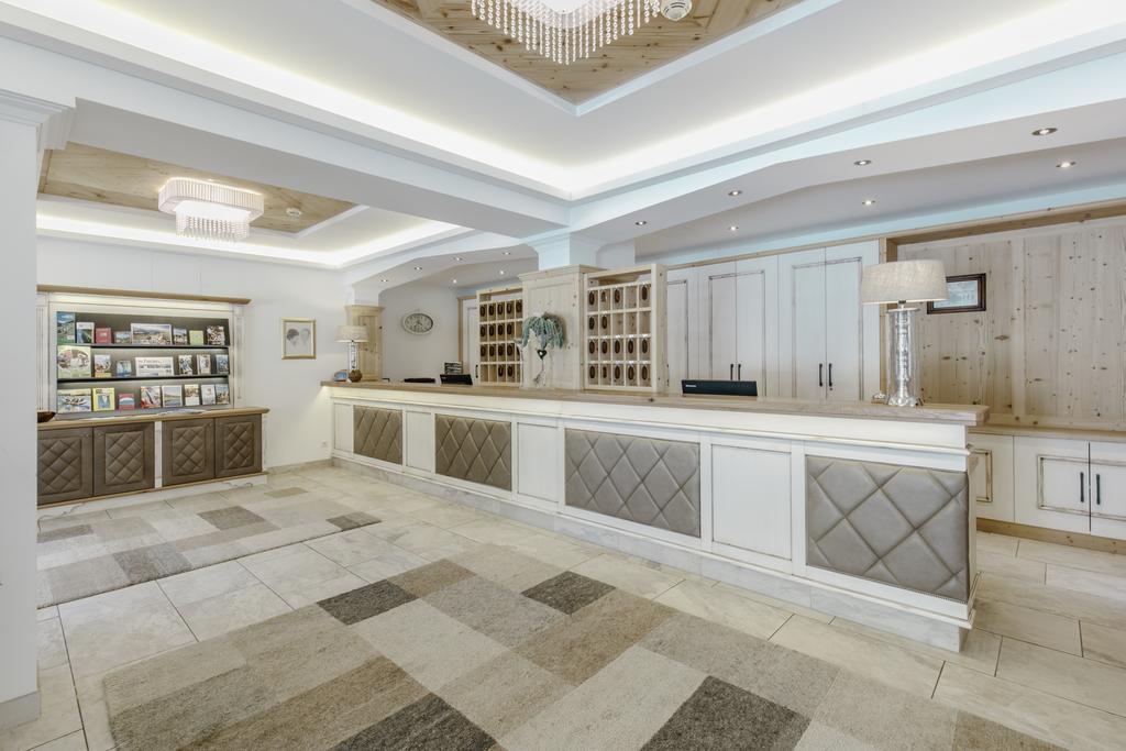Auenhotel Tux Ngoại thất bức ảnh