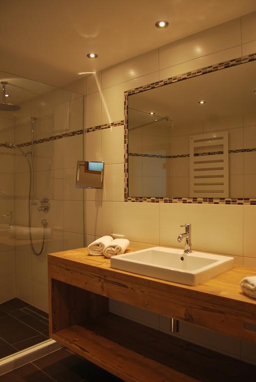 Auenhotel Tux Ngoại thất bức ảnh