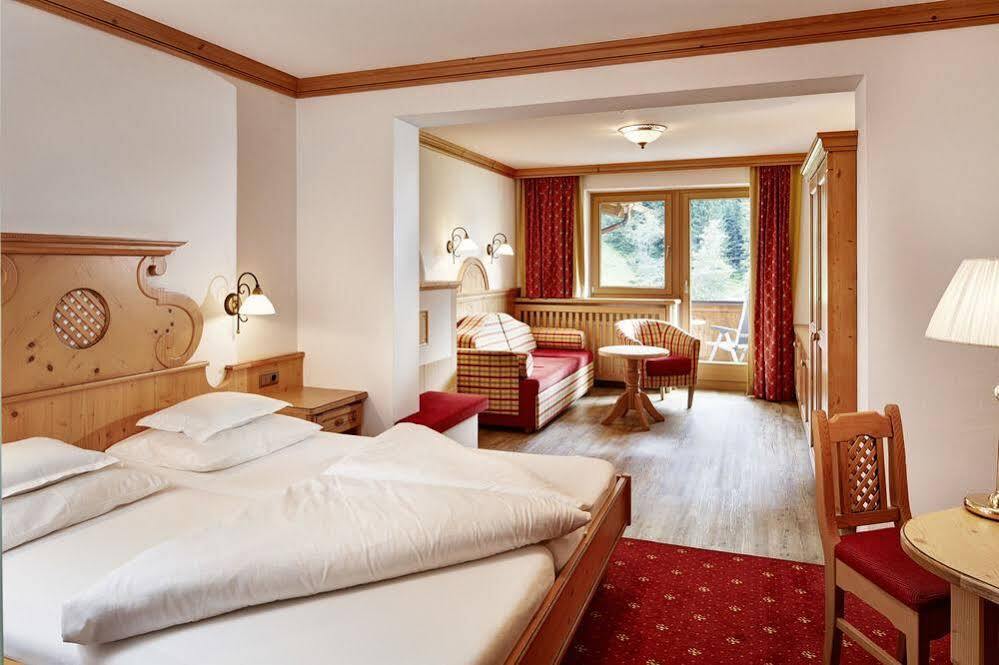 Auenhotel Tux Ngoại thất bức ảnh